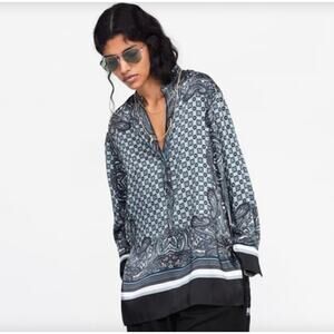 ZARA Black/Blue S Popover Blouse Paisley Print Hi Lo Hem V-Neck Long Sleeves